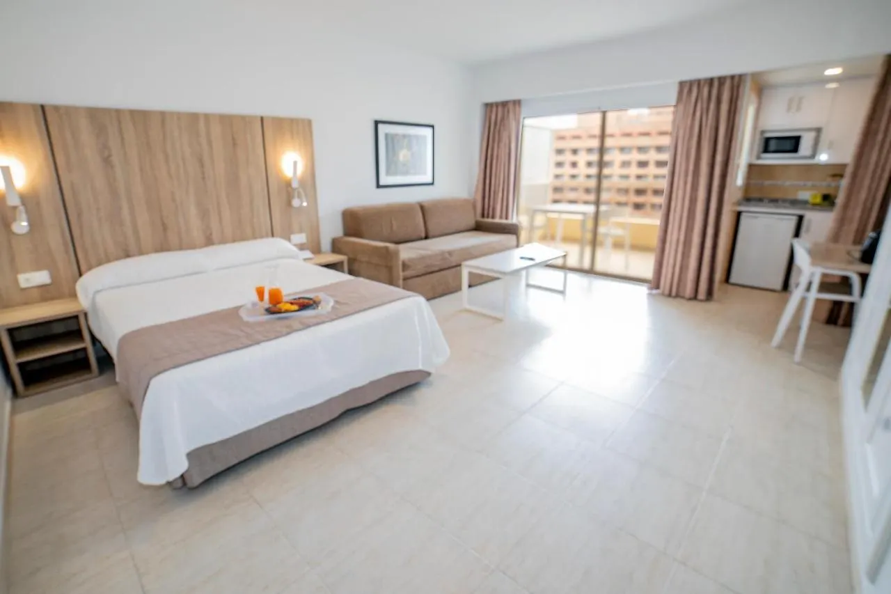 Hotel Apartamentos Pyr Fuengirola 3*,  Spain