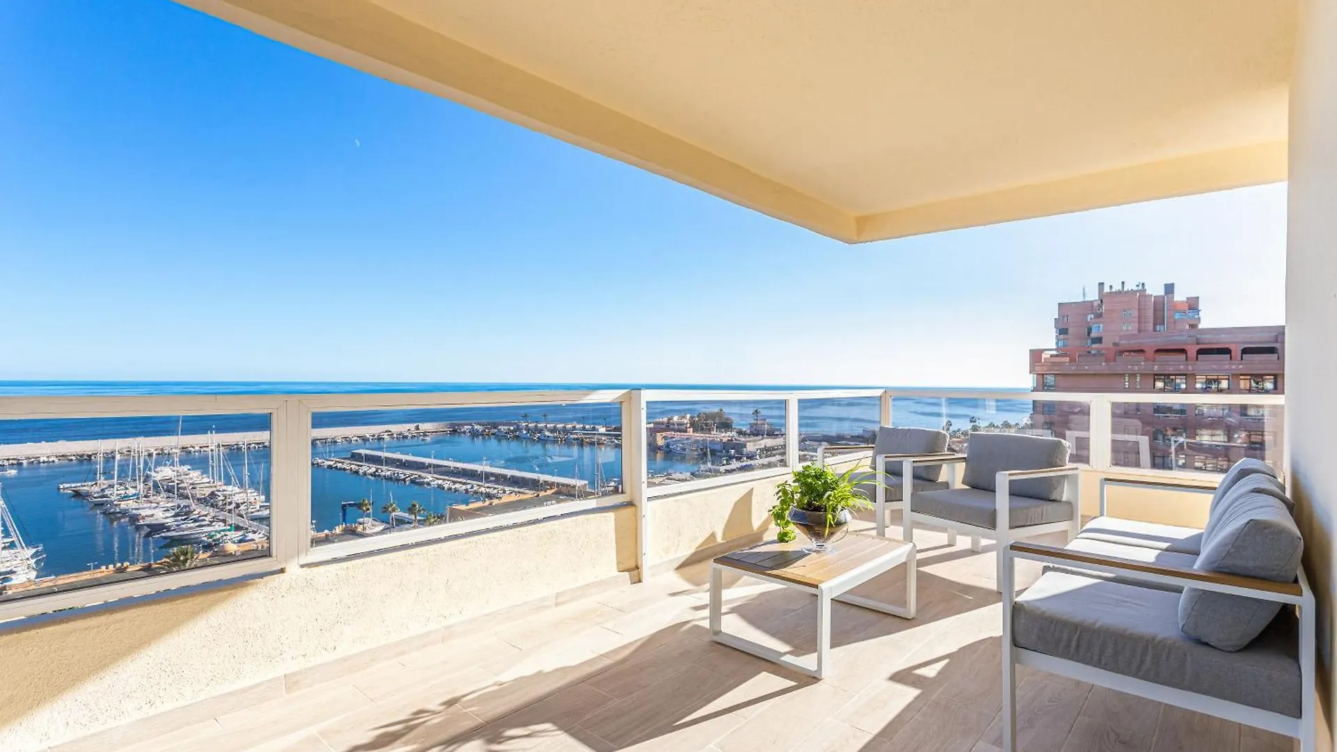 *** Апарт-отель Hotel Apartamentos Pyr Фуэнхирола Испания