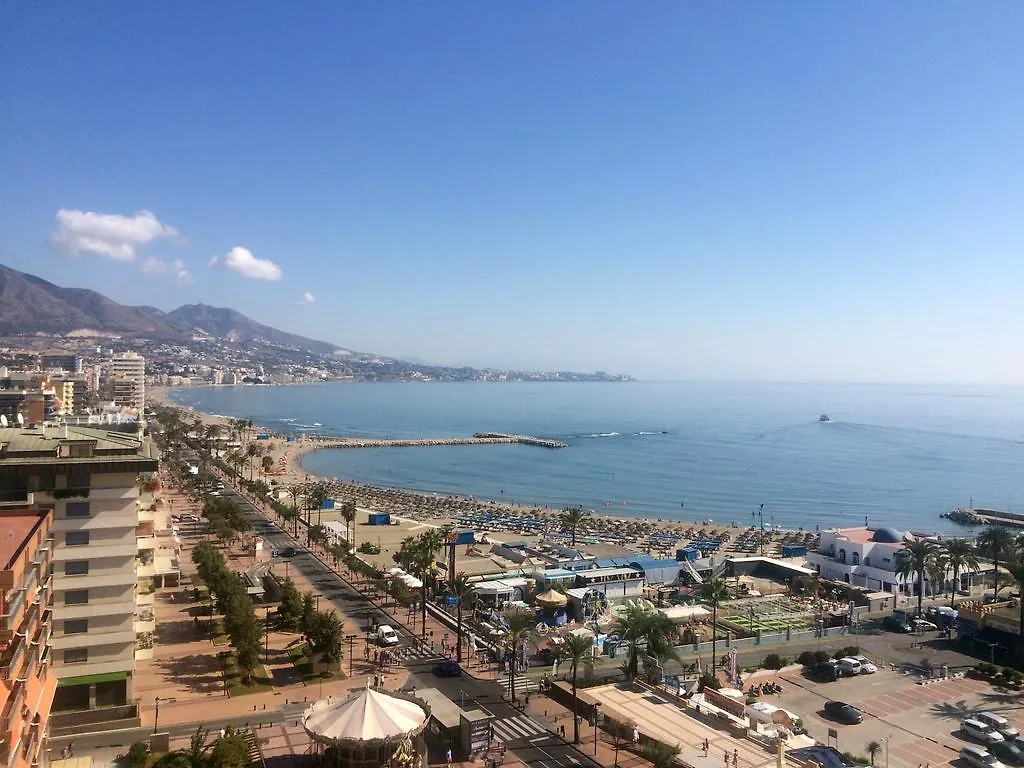 Апарт-отель Hotel Apartamentos Pyr Фуэнхирола