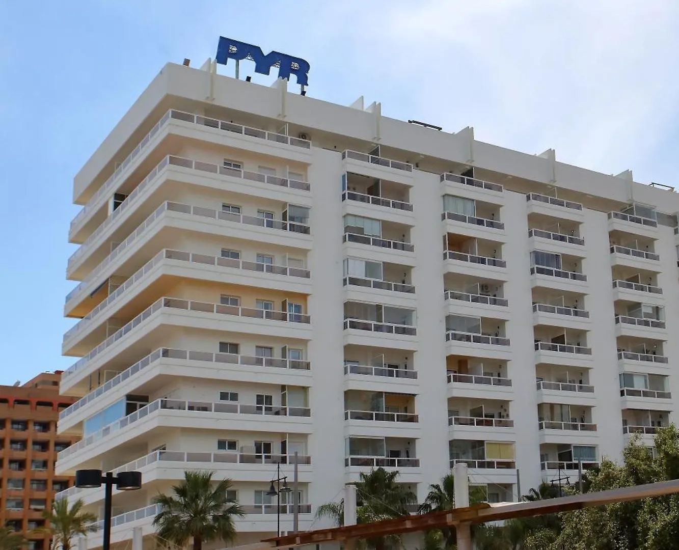Hotel Apartamentos Pyr Fuengirola 3*,  España