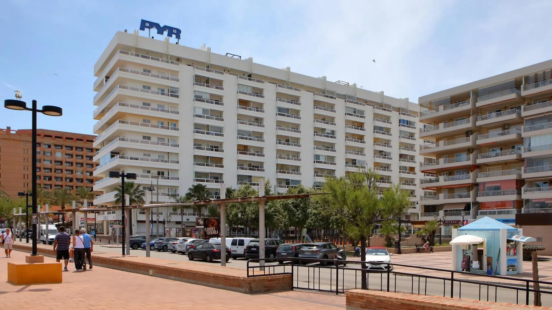 Hotel Apartamentos Pyr Fuengirola 3*,  España