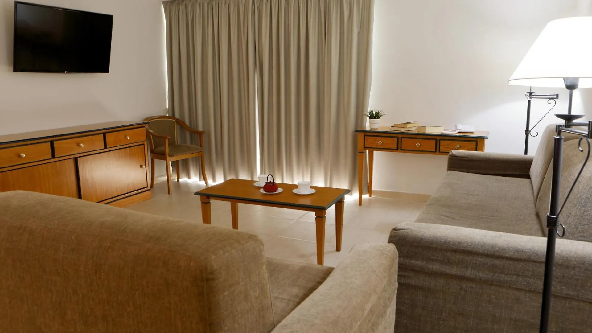 Hotel Apartamentos Pyr Fuengirola
